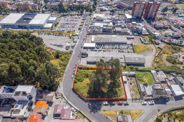 Vendo Terreno – 2.100 m² – Cerca de La Av Occidental Cerca de La Ant — imagen 3