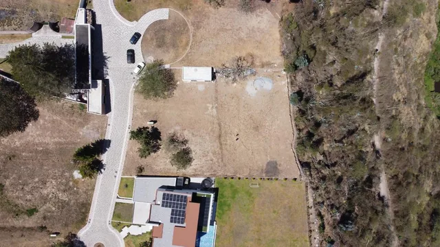 Espectacular Terreno de Venta con La Mejor Vista de Puembo — imagen 2
