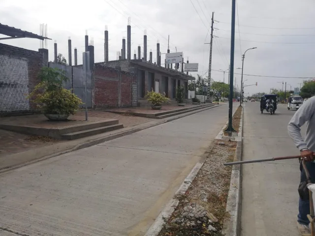 Bodega con 2 Locales Comerciales en Daule, Guayas — imagen 3