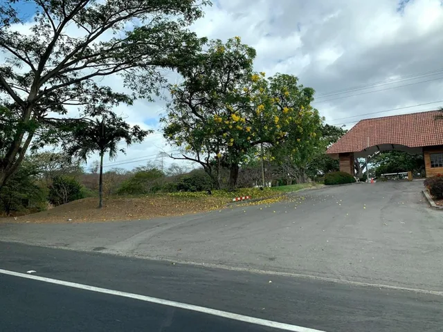Se Vende Terreno Residencial en Lomas del Bosque - K. Aguirre, Guayas — imagen 5