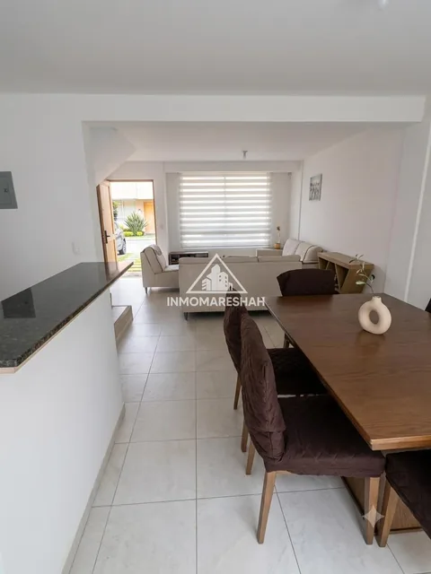 Casa en Venta en Conjunto Exclusivo con Piscina en Pomasqui — imagen 5