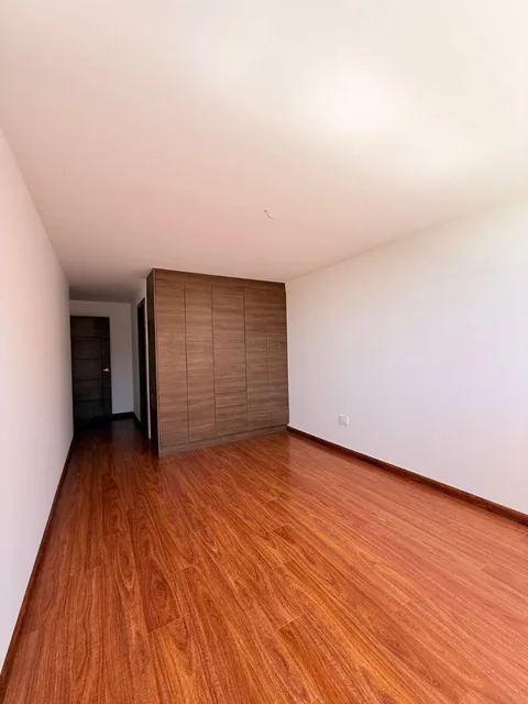 Casa Venta de Lujo en Cumbayá con Vista Al Valle — imagen 4