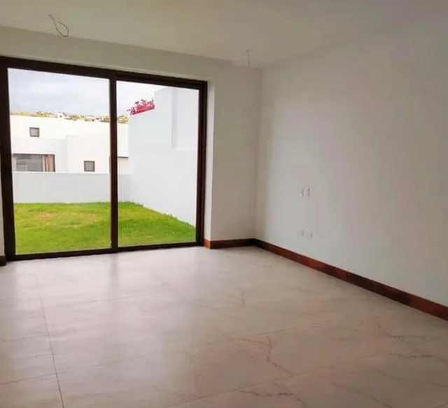 Casa de Venta en Urbanización de Lujo en Nayón — imagen 3