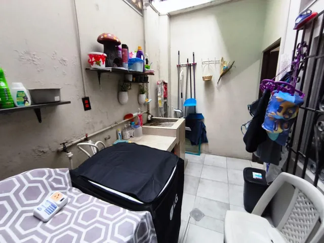Venta de Casa Rentera, sur, Coop, Claveles 1 - A. Maidana, Guayas — imagen 4