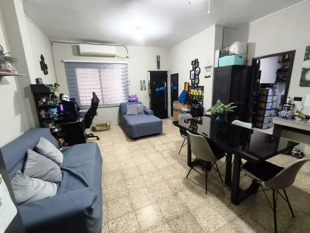 Venta de Casa Rentera, sur, Coop, Claveles 1 - A. Maidana, Guayas — imagen 2