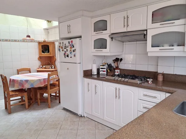 Casa en Venta 5 Dorm. El Pinar — imagen 3