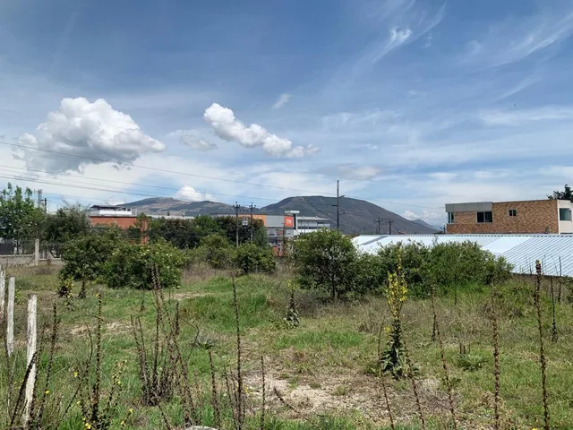 Terreno Comercial Esquinero de Venta Sector Eloy Alfaro — imagen 5
