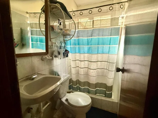 Venta de Casa en Samanes 6 (Marav), Guayas — imagen 2