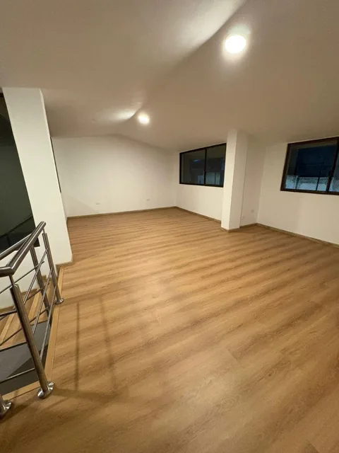 Casa de 270 m² con 3 Dorm. en Venta en San Isidro del Inca — imagen 3