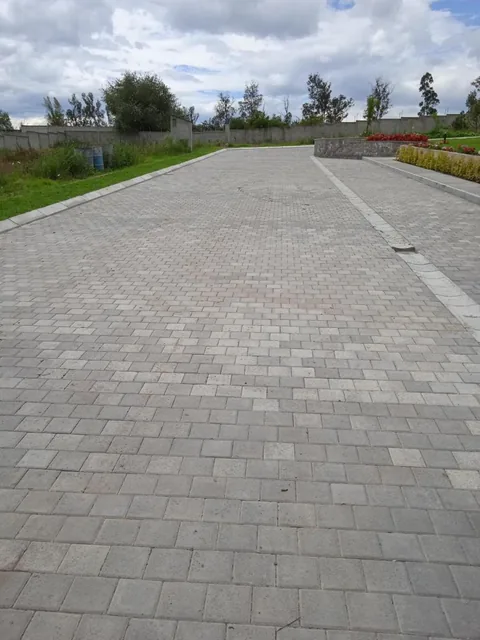 Lindo Terreno de 665,60 m², Precio de Oportunidad Usd 105por m² — imagen 5