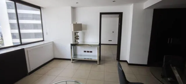 Se Vende Departamento Semi Amoblado en Bellini I en Puerto Santa Ana, Guayas — imagen 5