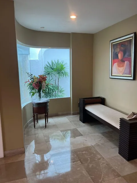Hermosa Casa en Venta - Cumbres Altas Ceibos, Guayas — imagen 4
