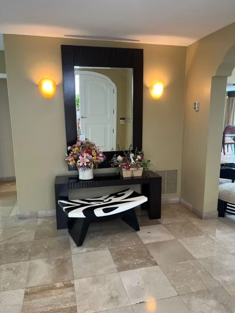 Hermosa Casa en Venta - Cumbres Altas Ceibos, Guayas — imagen 2