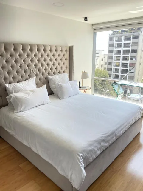 Hermoso Departamento Amoblado Sobre del González Suarez — imagen 5