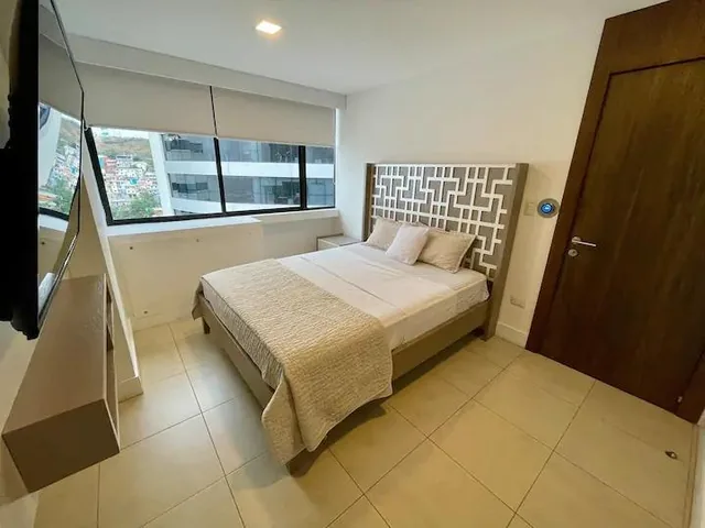 Venta Departamento Exclusivo - Puerto Santa Ana, Ed. Bellini - 2 Dorm. (W. P), Guayas — imagen 3