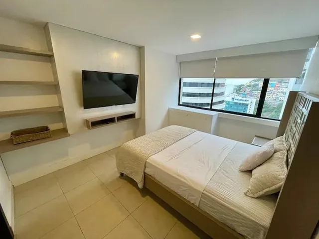 Venta Departamento Exclusivo - Puerto Santa Ana, Ed. Bellini - 2 Dorm. (W. P), Guayas — imagen 2