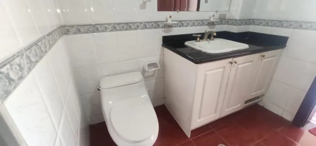 Departamento Venta Antiguo Quito Tenis Amplio — imagen 4