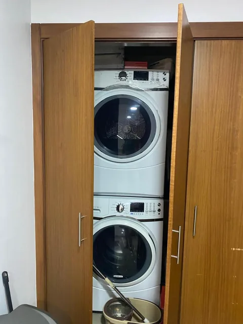 Hermoso Departamento en Venta, Edificio Arcos Plaza, Guayas — imagen 2