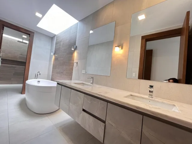 Casa Venta 5 Dorm. Urbanizacion Cumbaya Nayon — imagen 3