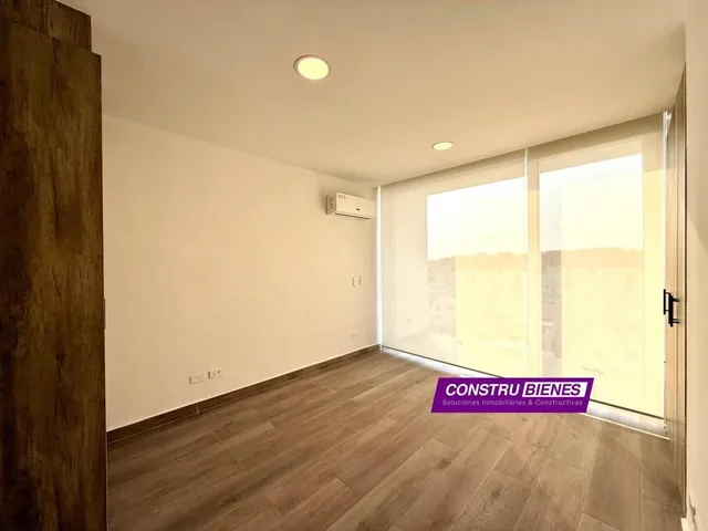 Nuevo Departamento Semi Amoblado en Urb. Portomanta, Manta, Manabí — imagen 4