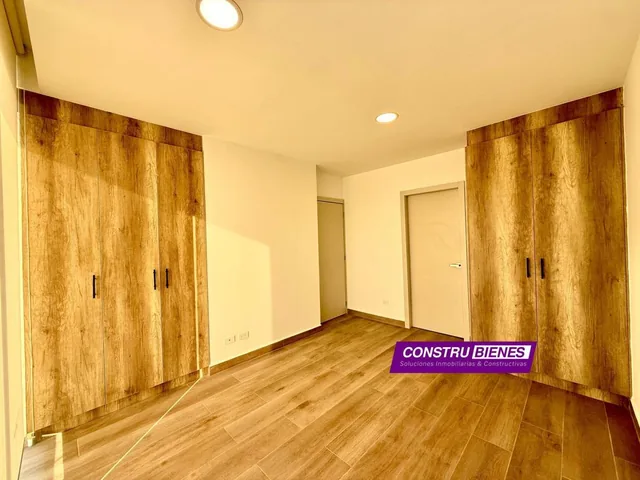 Nuevo Departamento Semi Amoblado en Urb. Portomanta, Manta, Manabí — imagen 3