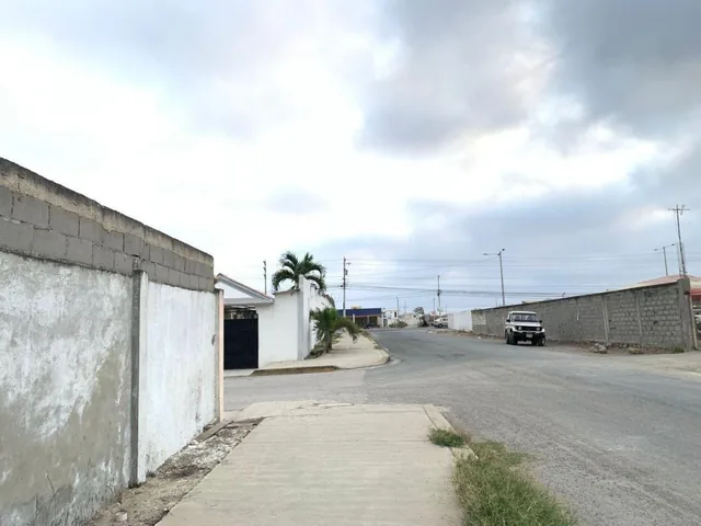Vendo Propiedad de 700 m² en Santa Elena por El Secap — imagen 2