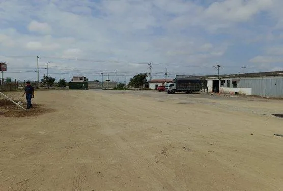Se Vende Terreno Esquinero - Entrada de Sta. Elena - W. Sánchez — imagen 4