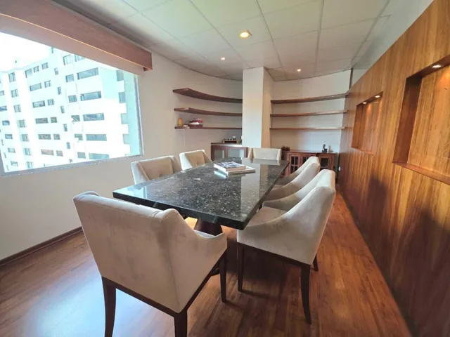 Oportunidad: Oficina Amoblada de 114 m² con 2 Parqueaderos — imagen 3