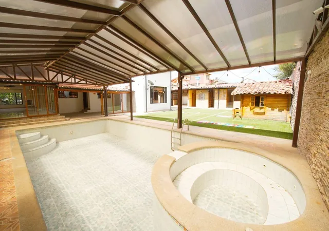 Propiedad Comercial en Venta – San Gabriel — imagen 3
