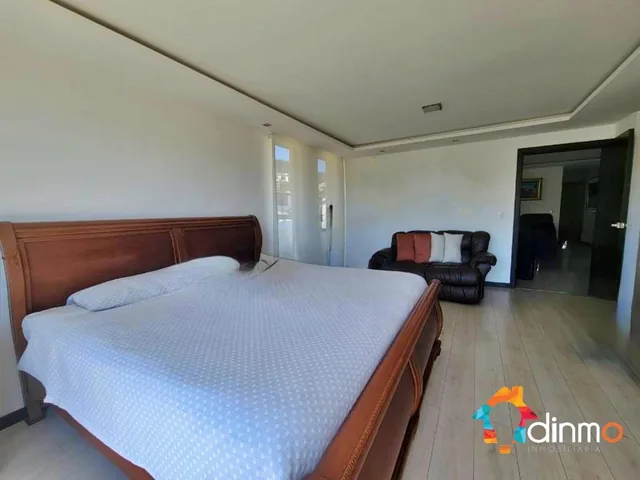 Venta Departamento Cumbaya de Lujo, Vista Panoramica, Terraza — imagen 2