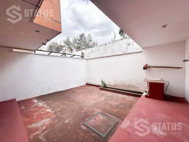 Venta de Casa con Terraza en Sangolquí Cerca Estadio de Inchalillo — imagen 5