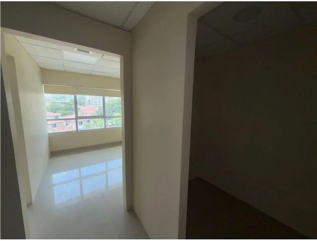 C.01 Venta de Oficina en Parque Empresarial Colon Al Norte Guayaquil, Guayas — imagen 4