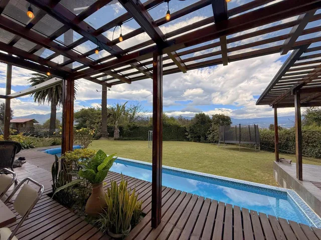 Casa en Venta con Piscina Los Chillos Ontaneda Urbanización Privada — imagen 5