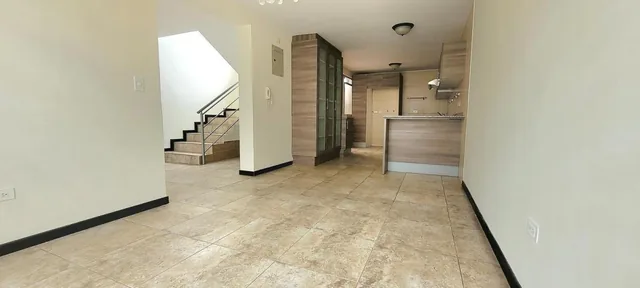 Casa en Venta Tumbaco con 4 Dorm. — imagen 5