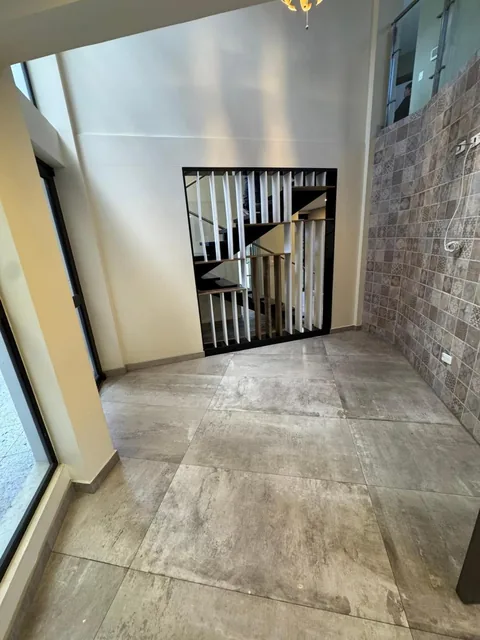 Venta Casa 4 Dormitoros Guapulo Norte de Quito — imagen 2