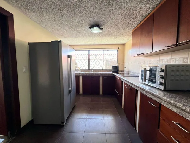 Casa de 7 Dorm. en Venta –las Pencas, Cuenca, Azuay — imagen 5