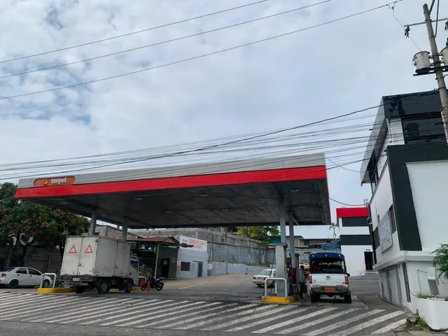 Oportunidad de Inversión Gasolinera en Venta en Pedernales, Manabí — imagen 3