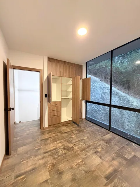 En Venta Casa Vip Sector La Armenia | Valle de Los Chillos — imagen 2