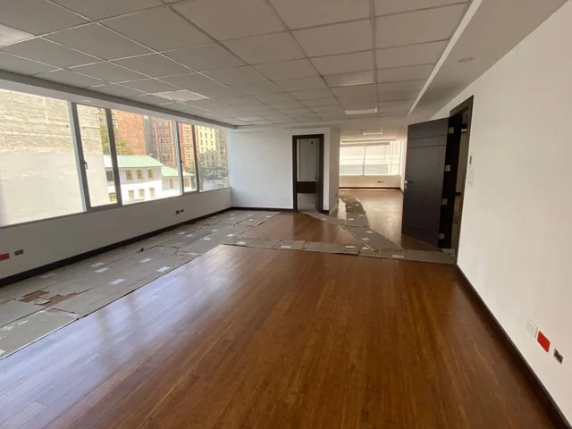 Venta Edificio de Oficinas y Penthouse, 8.804 m², a Estrenar, La Carolina — imagen 3