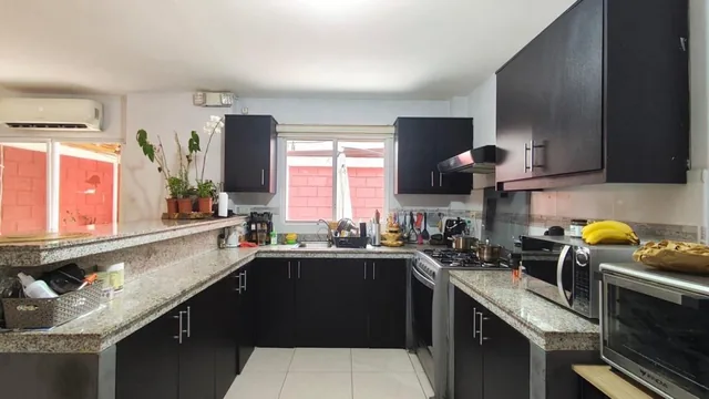 Casa en Venta, Urbanizacion Logare, Irir, Guayas — imagen 5