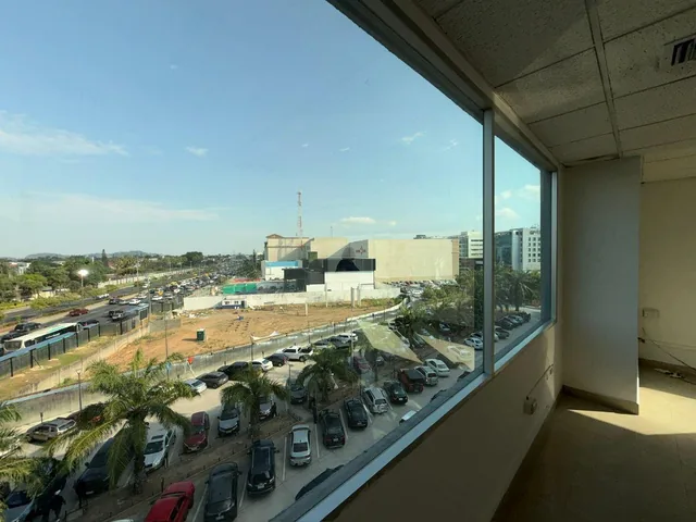 Oficina en Venta de 35 m² con Parqueo y Bodega en Samborondón Plaza - L. Torres, Guayas — imagen 5