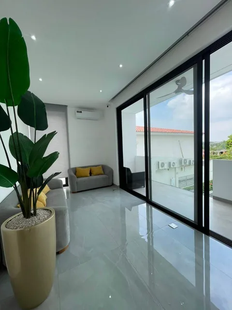 Isla Mocoli - Moderna Casa con Piscina de Estreno en Alquiler y Venta, Guayas — imagen 2