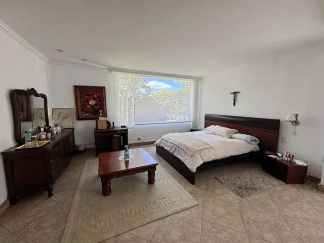 En Venta Casa de 329 m² con 3 Dorm. en Cumbayá — imagen 5