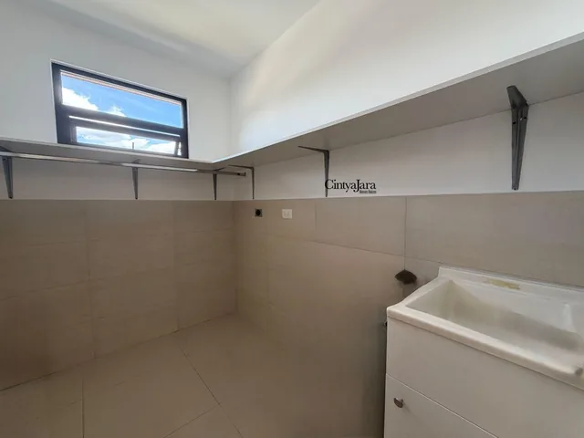 Suite de Venta en Cumbayá, con Vista y Terraza — imagen 2