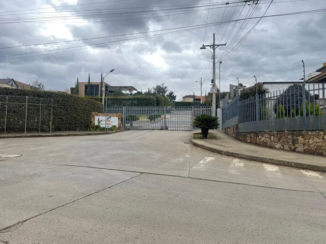 Lote en Venta Urbanización Privada Challuabamba, Azuay — imagen 2