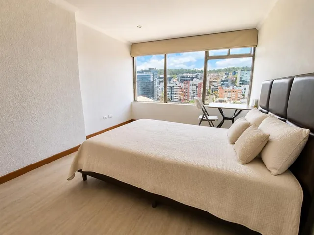 Vendo Amplio Departamento de 180 m en La República del Salvador, con Balcón — imagen 5