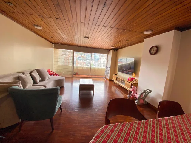 Vendo Amplio Departamento de 180 m en La República del Salvador, con Balcón — imagen 3