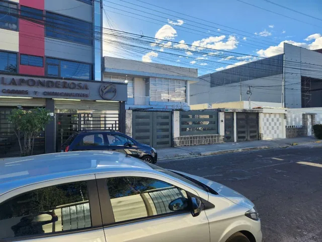 Oportunidad Casa en Venta en Sector de La Plaza de Toros Jipijapa — imagen 4