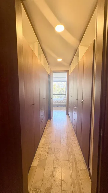 Casa en Venta en Cumbayá | Jardín Privado — imagen 3