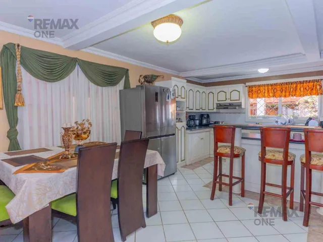 En Venta Lujosa Casa en Charasol Azogues — imagen 4